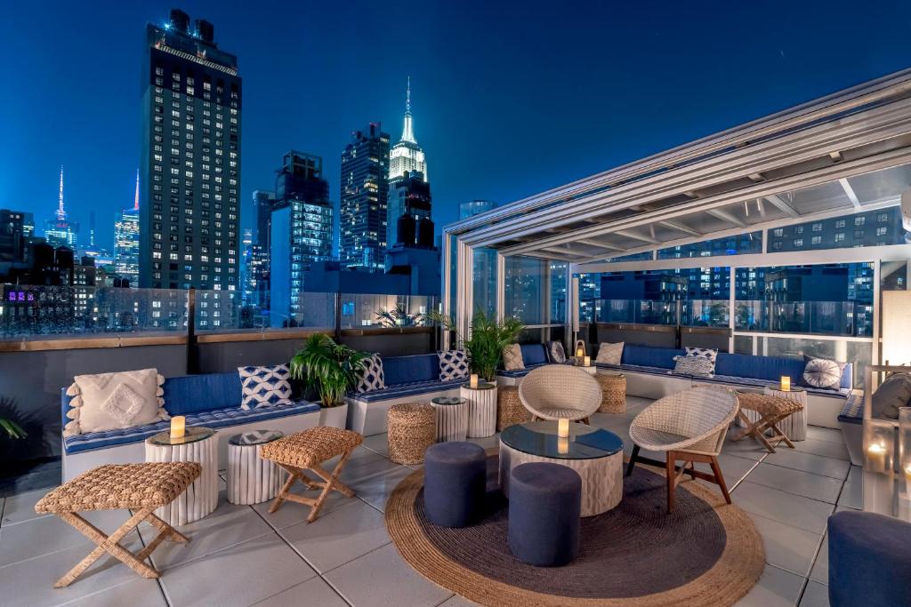 Hilton New York Fashion District Main image 1